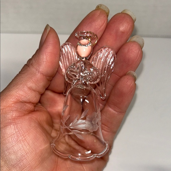 Princess House Crystal Angel Ornament Trio with Gold Highlights - Picture 6 of 8